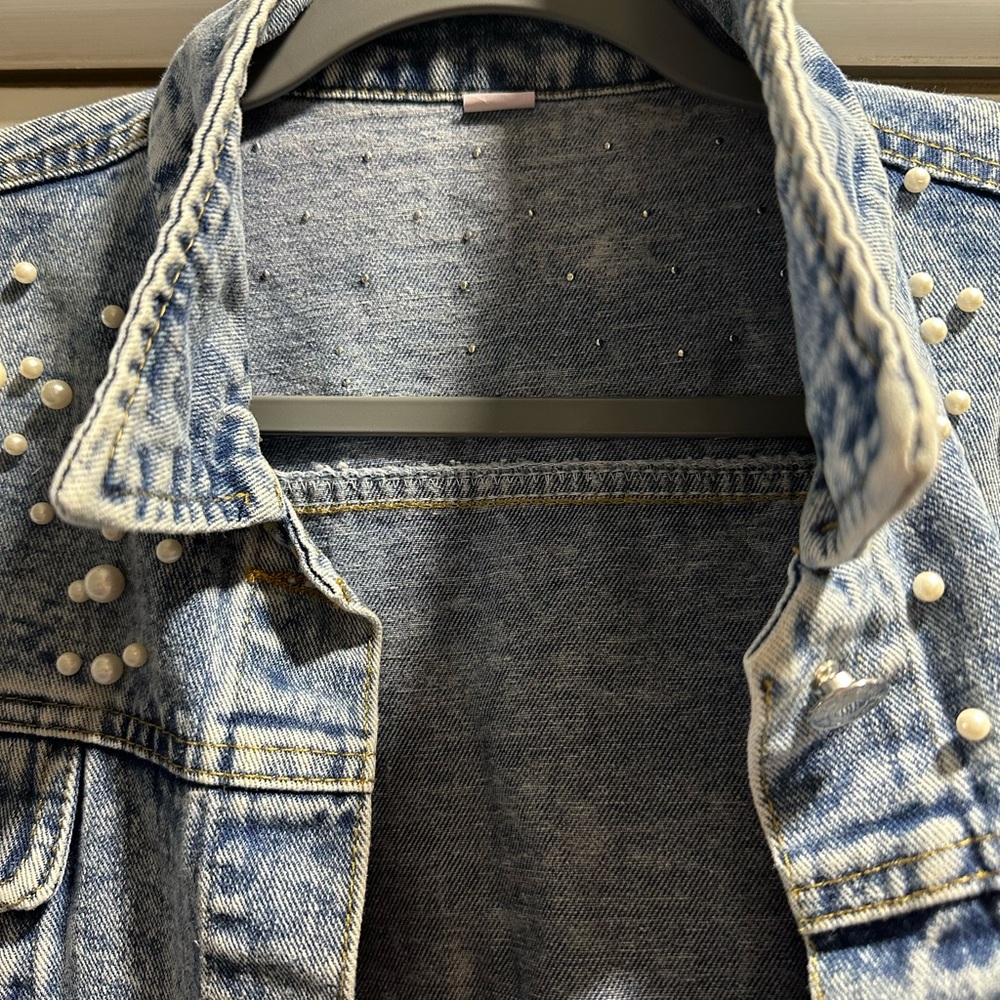 Women's XL Embroidered Pearl Denim Jean Jacket Coat - Picture 4 of 16